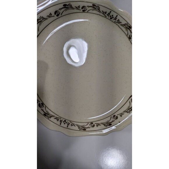 Syracuse China Beige Brown Scalloped Dinner Plate Floral Vine Design Vintage USA - Picture 4 of 6